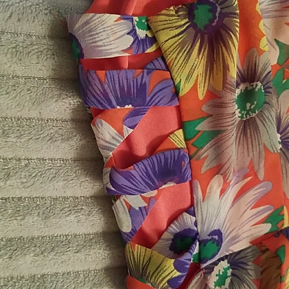 Floral skater dress - Picture 3 of 3